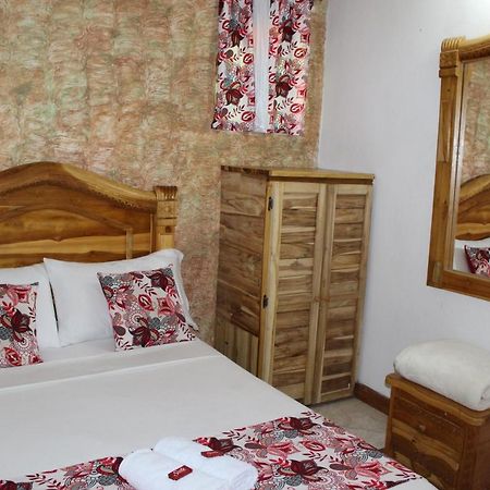 Hotel Las Guacamayas Guatapé Eksteriør bilde