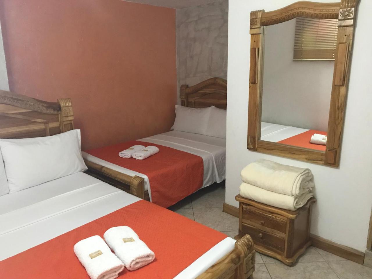 Hotel Las Guacamayas Guatapé Eksteriør bilde