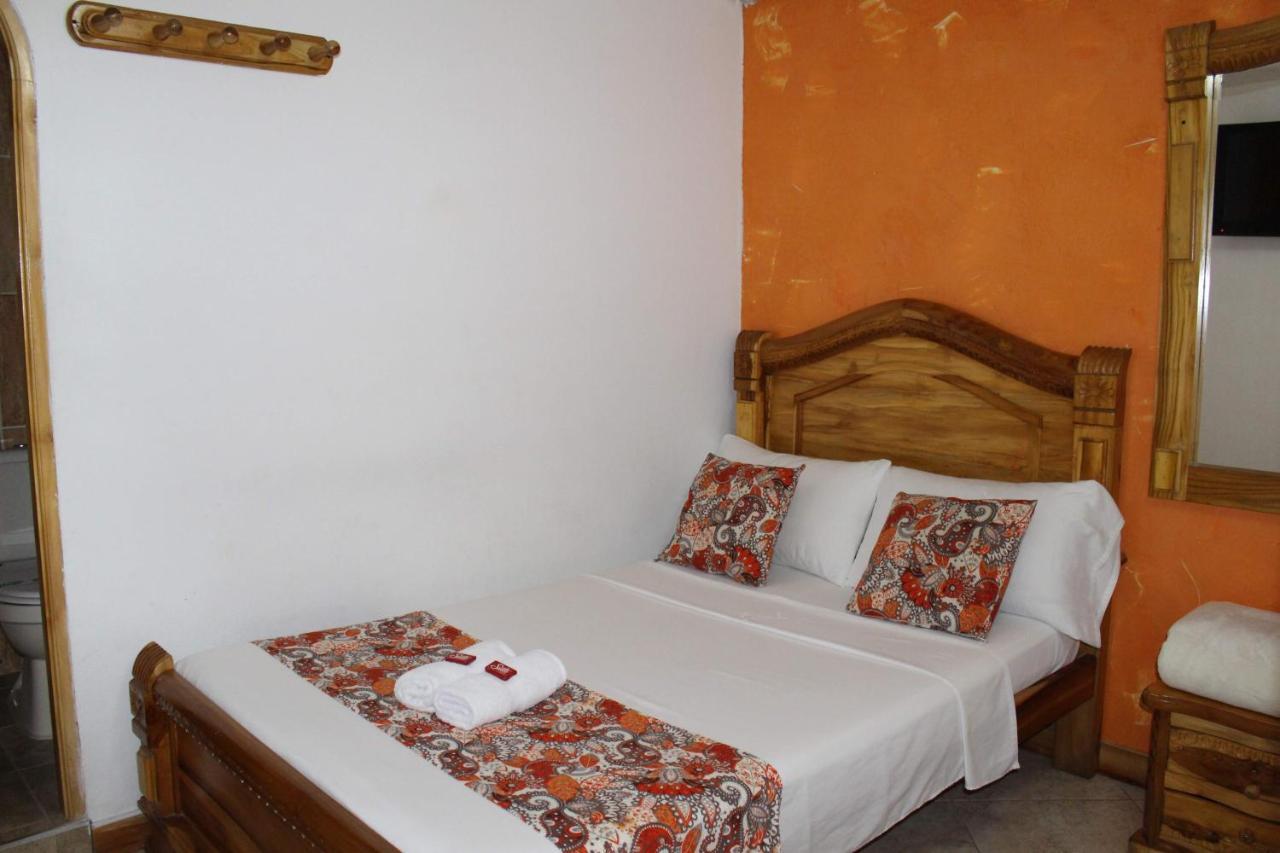 Hotel Las Guacamayas Guatapé Eksteriør bilde