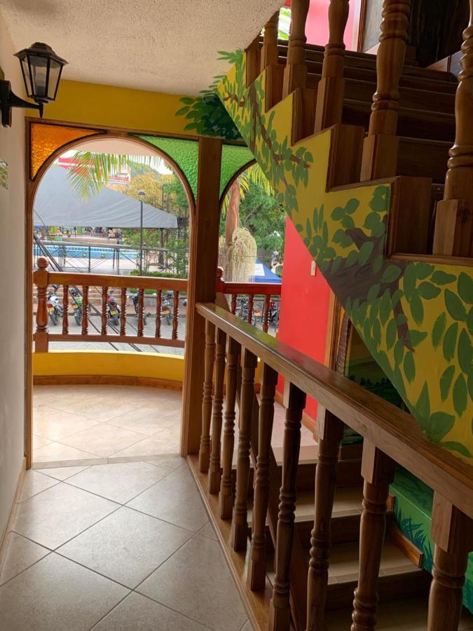 Hotel Las Guacamayas Guatapé Eksteriør bilde