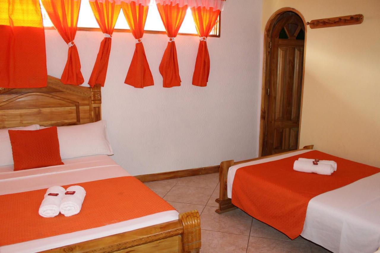 Hotel Las Guacamayas Guatapé Eksteriør bilde