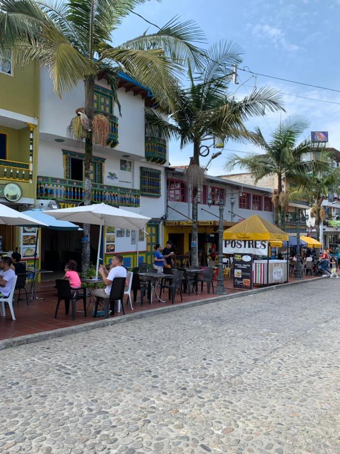 Hotel Las Guacamayas Guatapé Eksteriør bilde